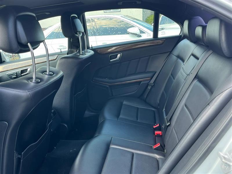 Mercedes-Benz E-Class E350 Sedan 2012