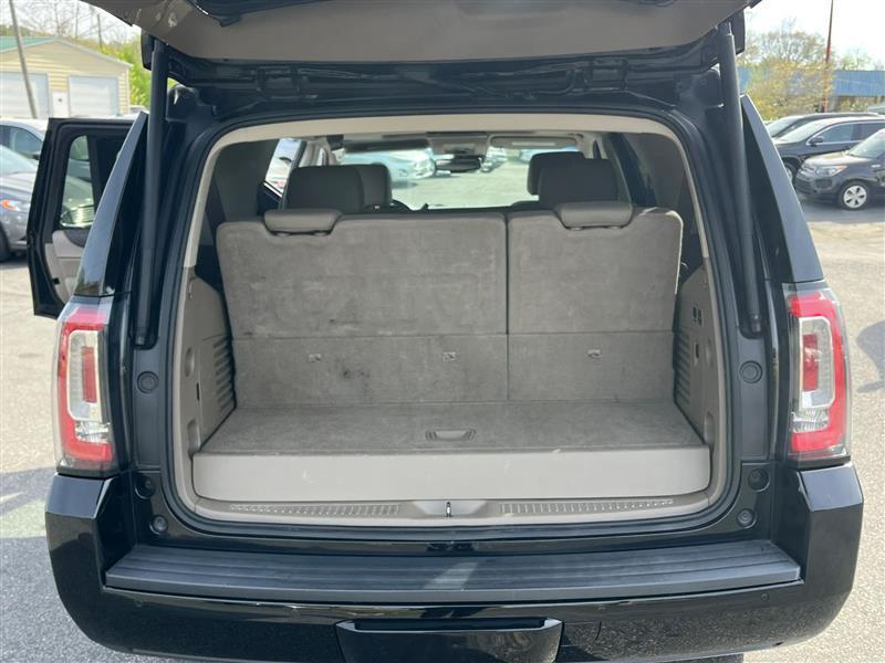 GMC Yukon SLT 2WD 2020