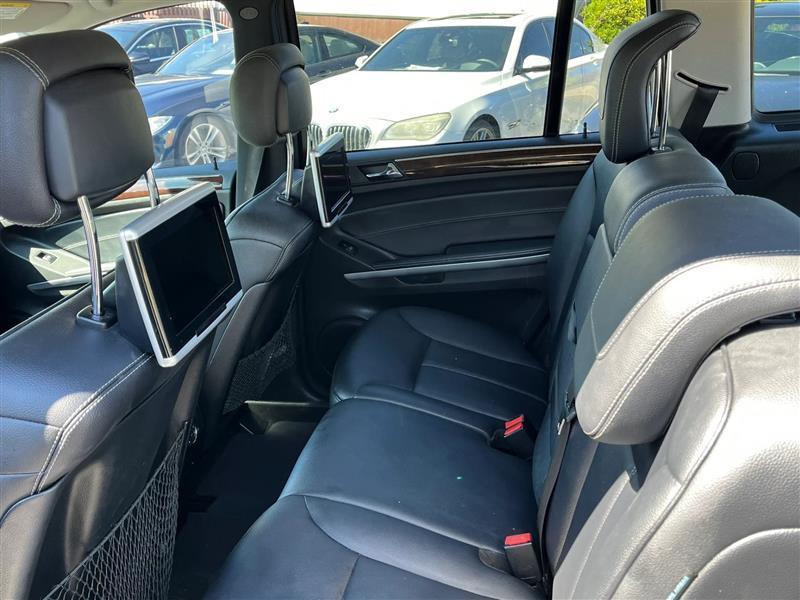 Mercedes-Benz GL-Class GL450 4MATIC 2011