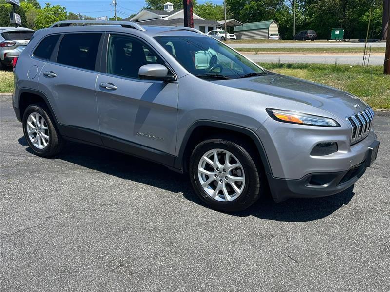 Jeep Cherokee Latitude FWD 2014