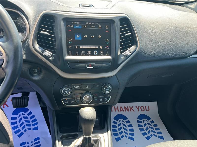 Jeep Cherokee Latitude FWD 2014