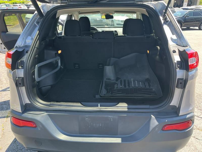 Jeep Cherokee Latitude FWD 2014