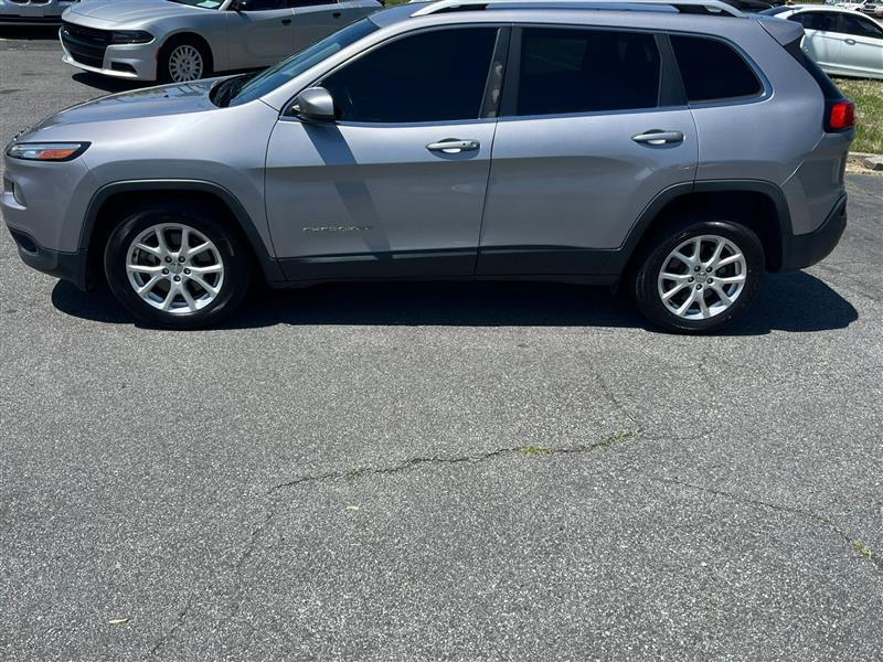 Jeep Cherokee Latitude Plus FWD 2018