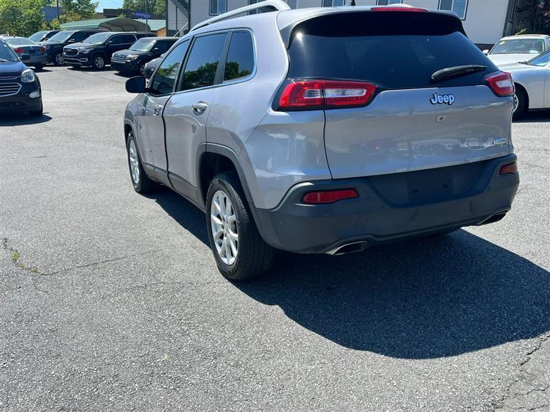 Jeep Cherokee Latitude Plus FWD 2018