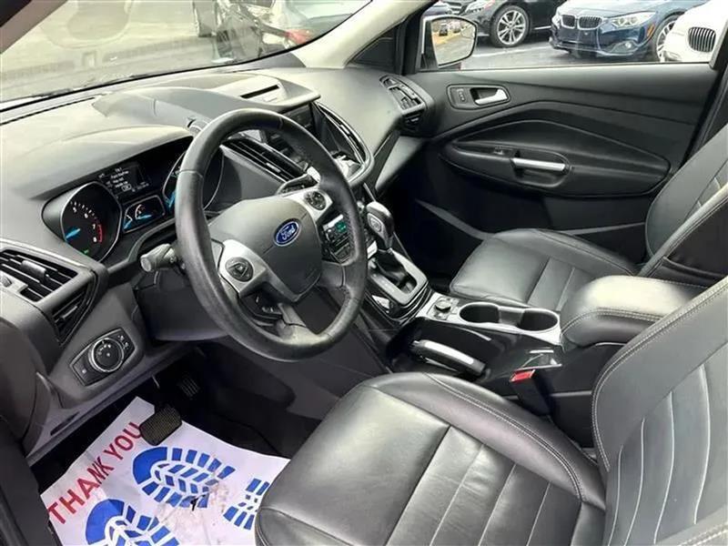 Ford Escape Titanium 4WD 2014
