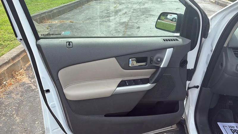 Ford Edge SE FWD 2014
