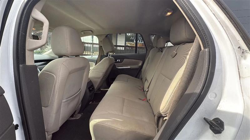Ford Edge SE FWD 2014