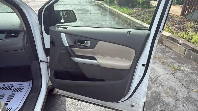 Ford Edge SE FWD 2014