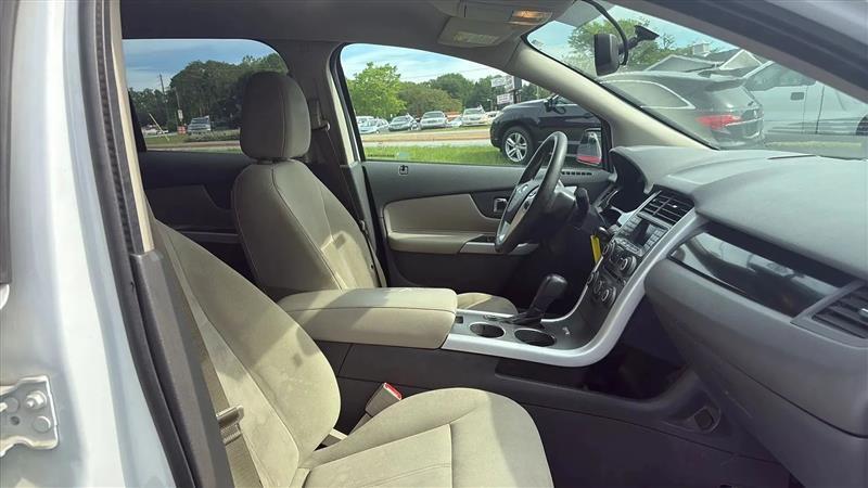 Ford Edge SE FWD 2014