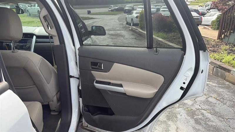 Ford Edge SE FWD 2014