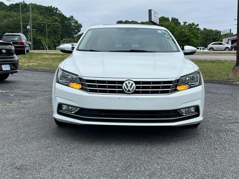 Volkswagen Passat SEL Premium 6A 2016