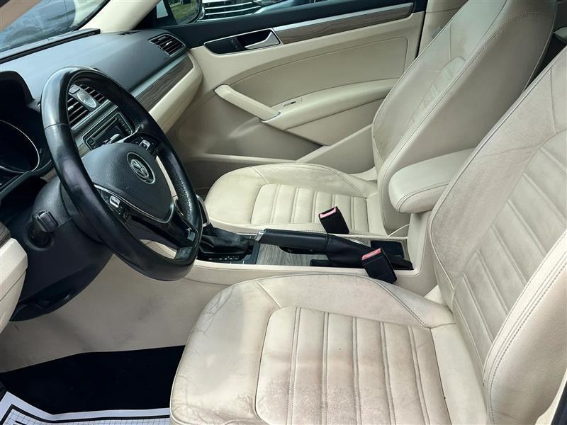 Volkswagen Passat SEL Premium 6A 2016