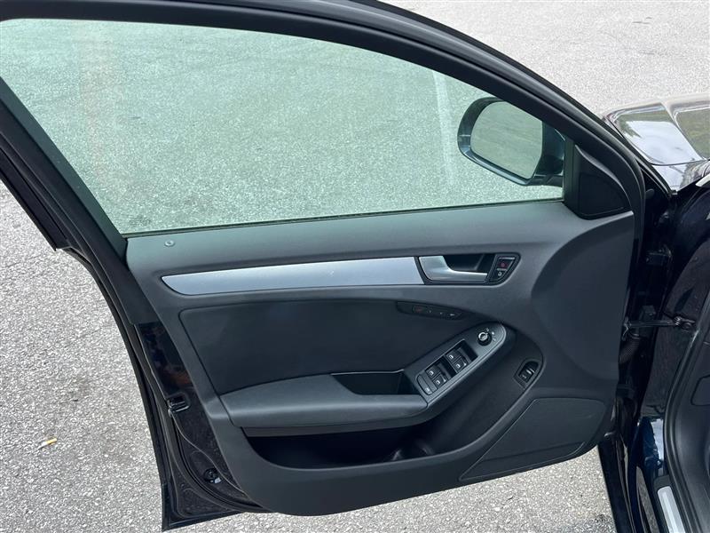 Audi A4 2.0 T Sedan quattro Tiptronic 2009