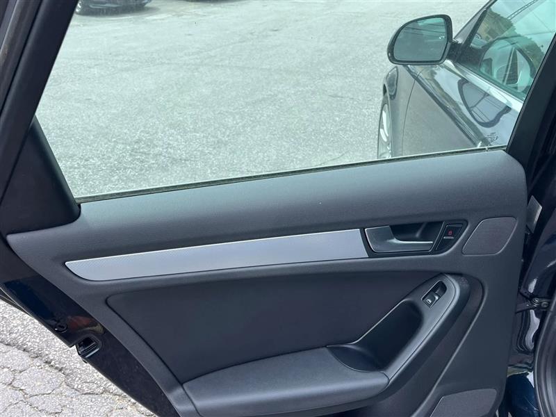 Audi A4 2.0 T Sedan quattro Tiptronic 2009