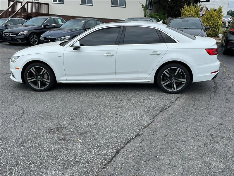 Audi A4 2.0T Premium Plus quattro Sedan 2017