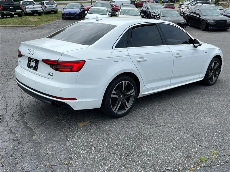 Audi A4 2.0T Premium Plus quattro Sedan 2017