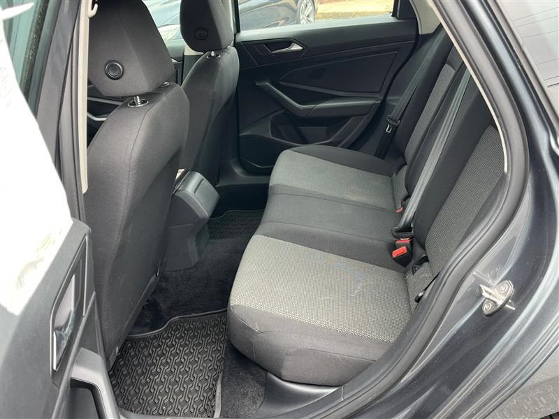 Volkswagen Jetta 1.4T S 8A 2021