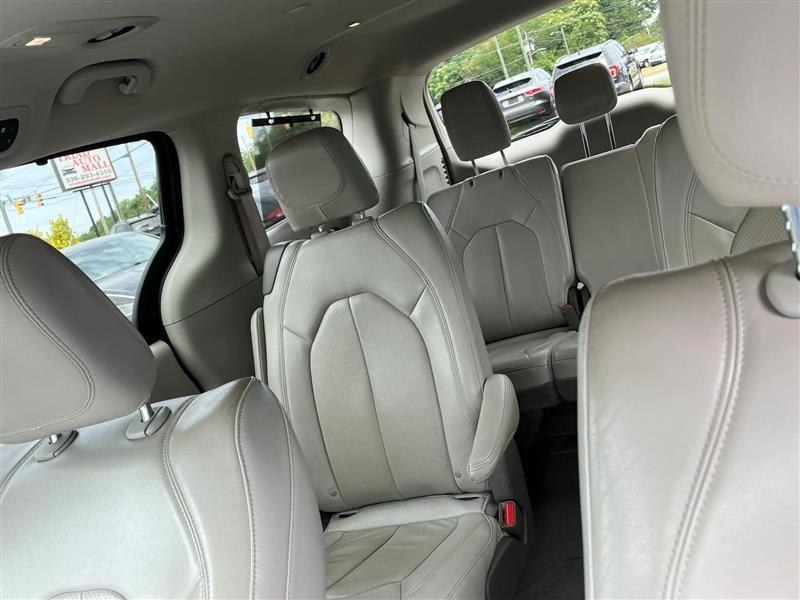 Chrysler Pacifica Touring-L 2021