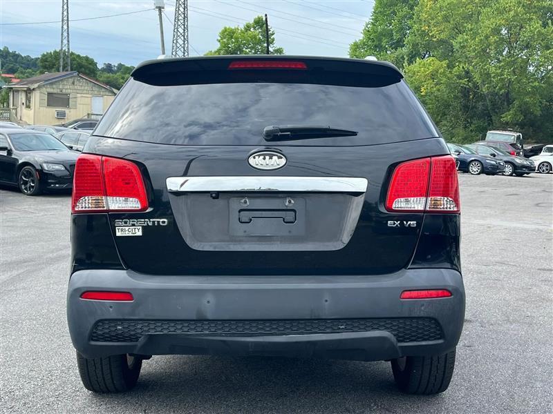 Kia Sorento EX V6 2WD 2011