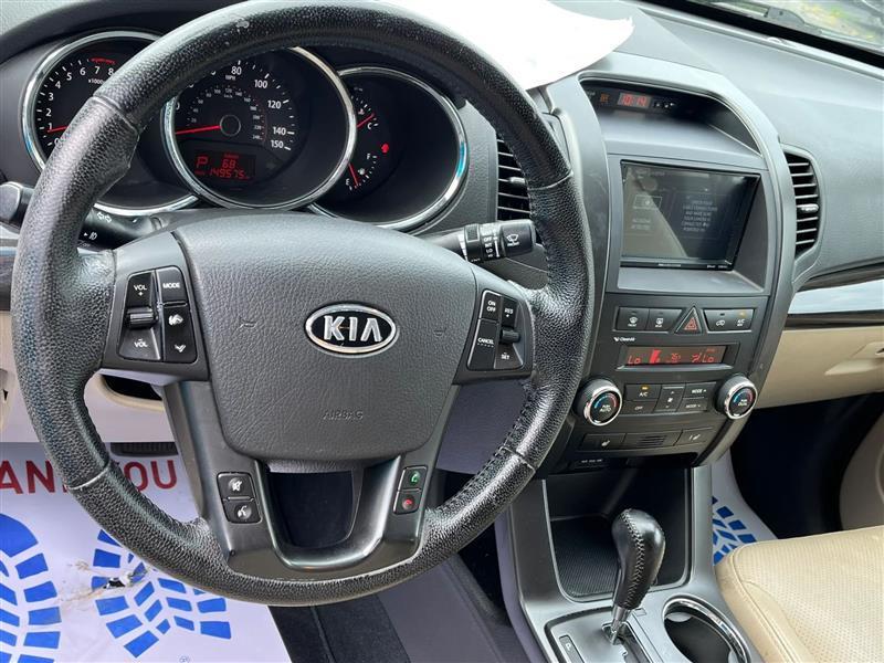 Kia Sorento EX V6 2WD 2011