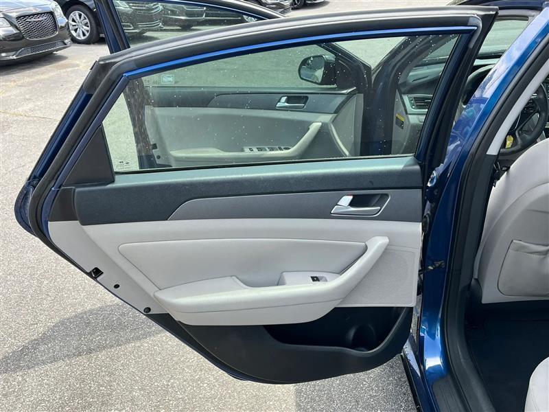 Hyundai Sonata SE 2015