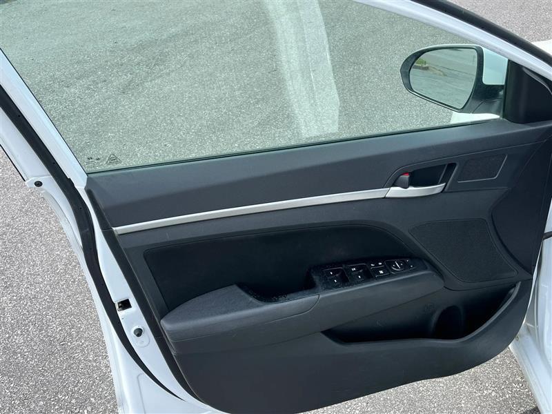 Hyundai Elantra Limited 2020