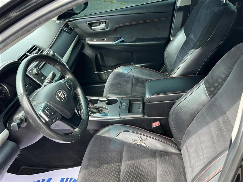 Toyota Camry XSE V6 2015