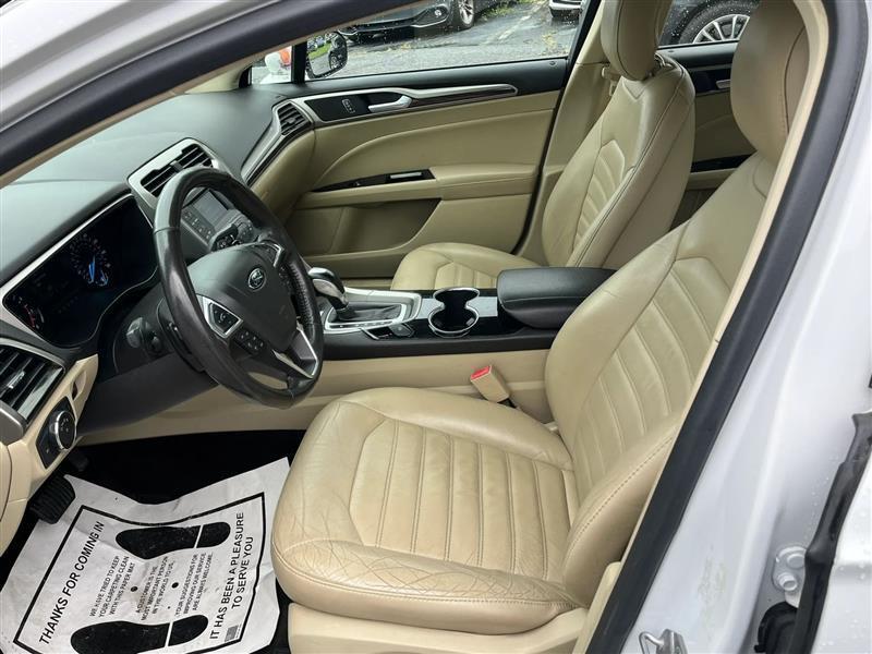 Ford Fusion SE 2014