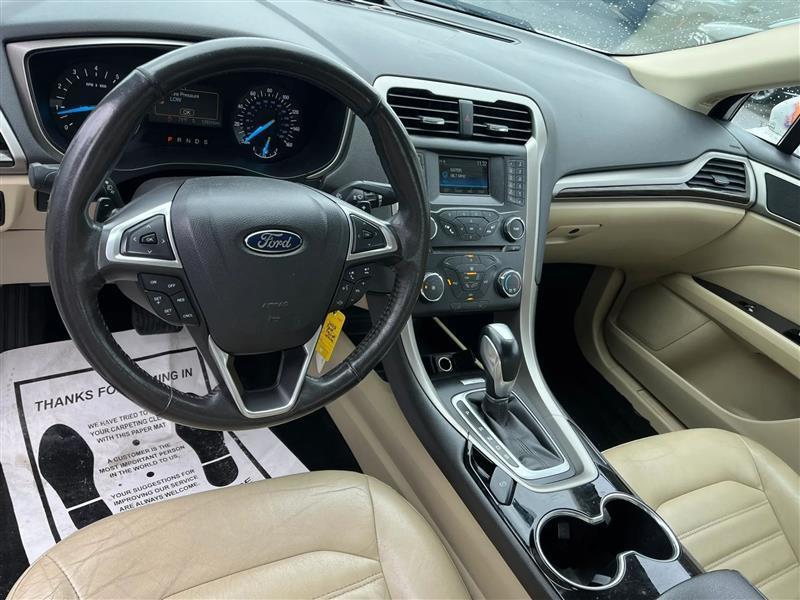 Ford Fusion SE 2014