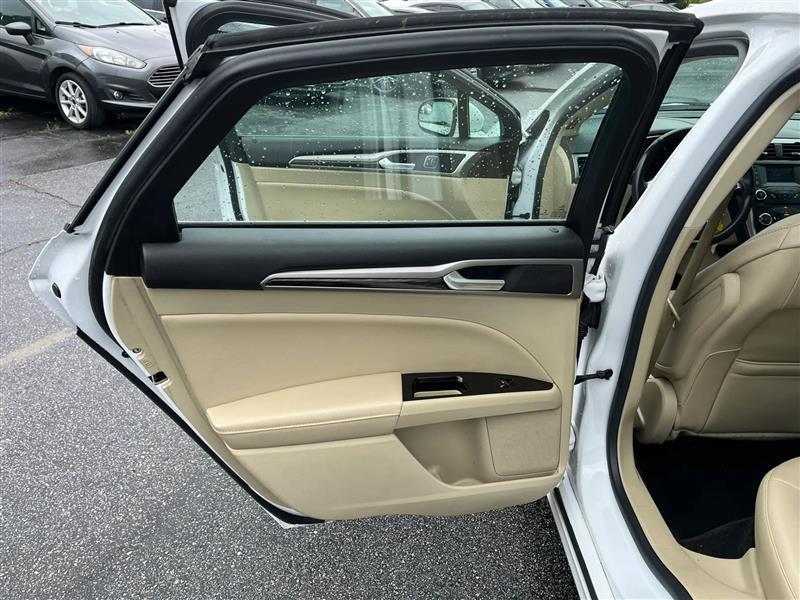 Ford Fusion SE 2014