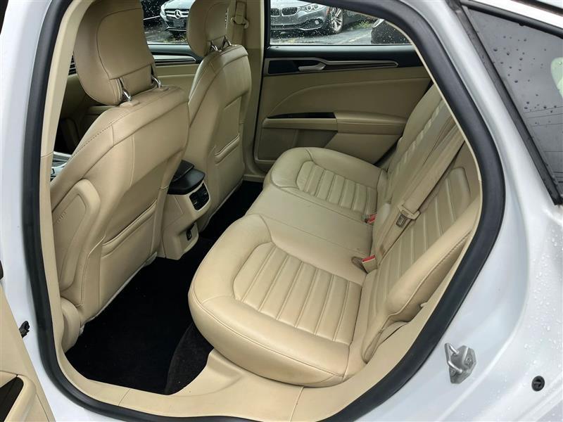 Ford Fusion SE 2014