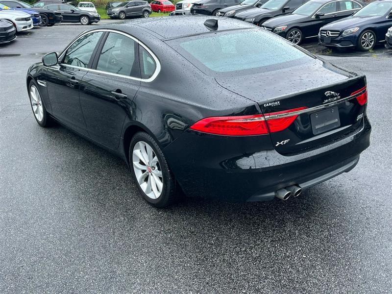 Jaguar XF-Series 20d Premium AWD 2017