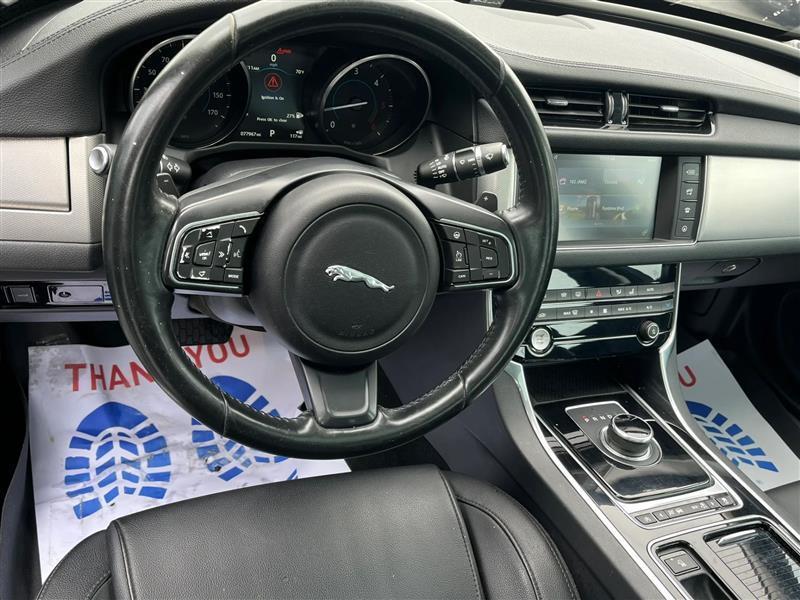 Jaguar XF-Series 20d Premium AWD 2017