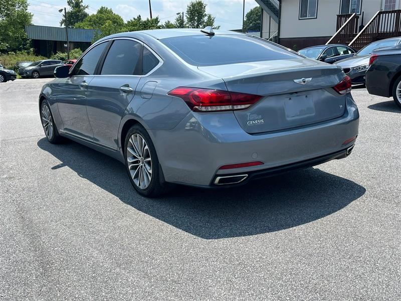 Hyundai Genesis 3.8L 2015