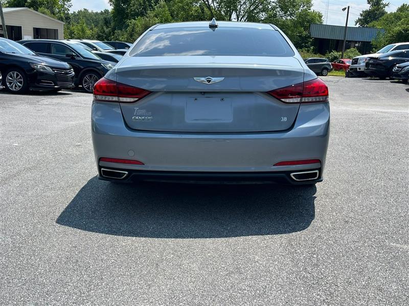 Hyundai Genesis 3.8L 2015