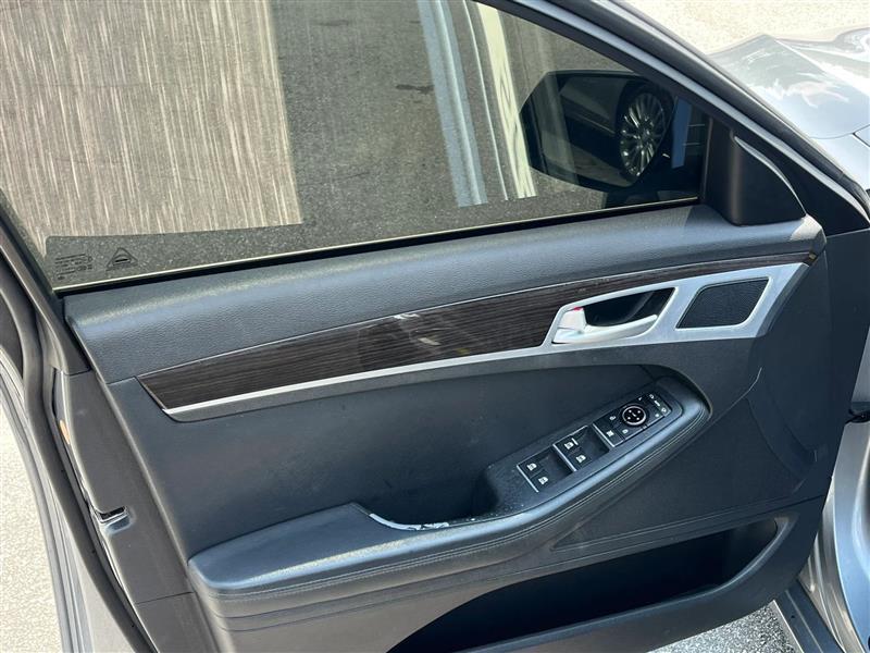 Hyundai Genesis 3.8L 2015