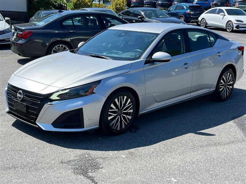 Nissan Altima 2.5 SV 2023