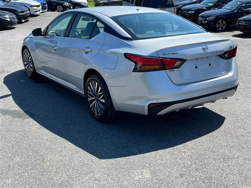 Nissan Altima 2.5 SV 2023