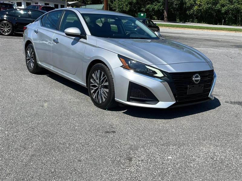 Nissan Altima 2.5 SV 2023