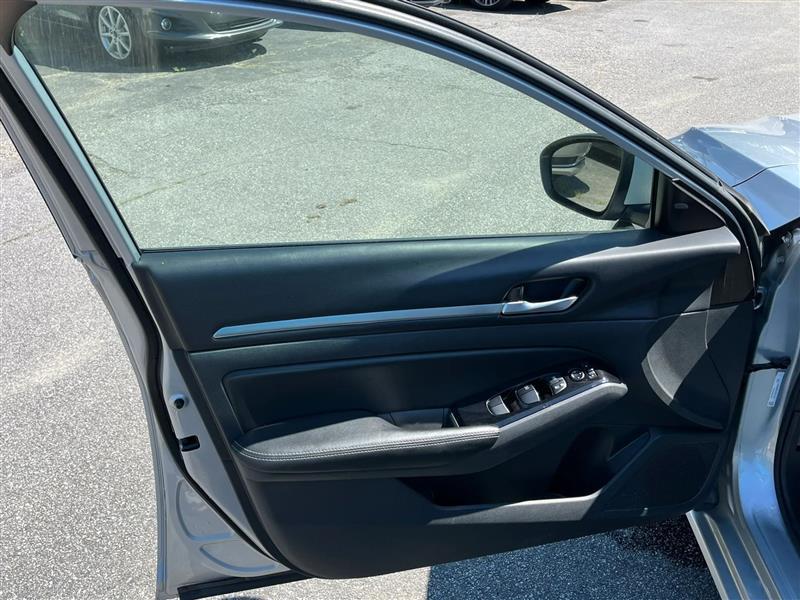 Nissan Altima 2.5 SV 2023
