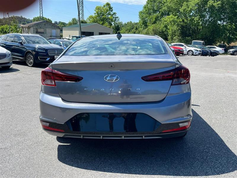 Hyundai Elantra Limited 2019