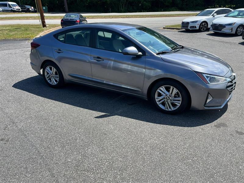 Hyundai Elantra Limited 2019