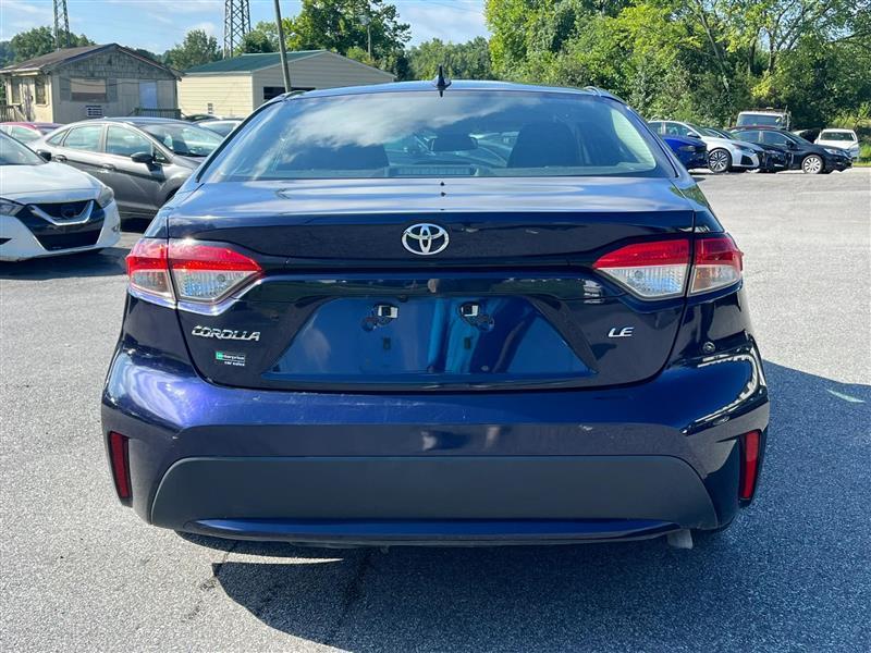 Toyota Corolla LE 2022