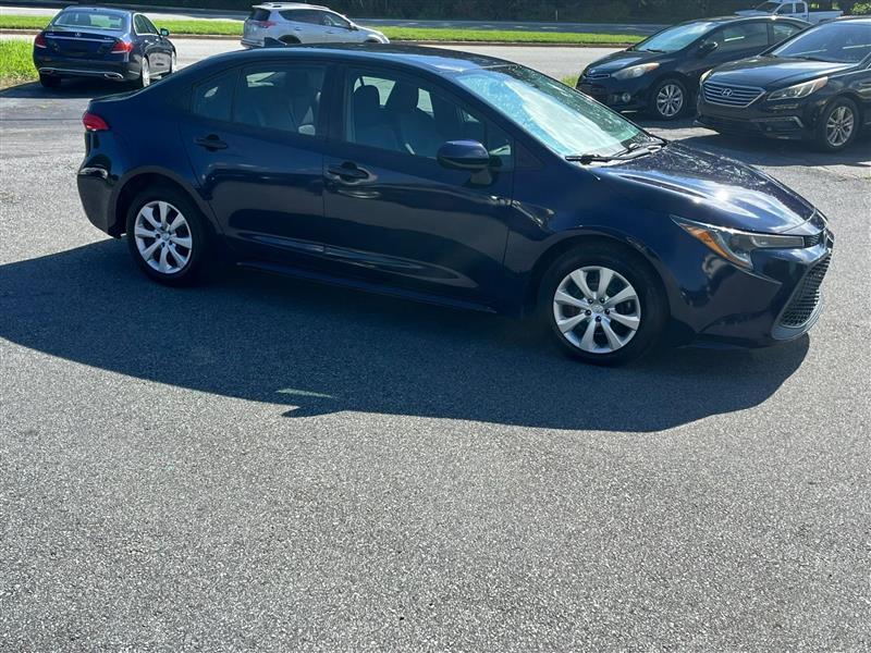 Toyota Corolla LE 2022