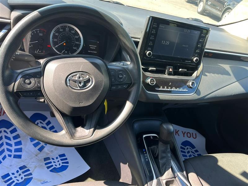Toyota Corolla LE 2022