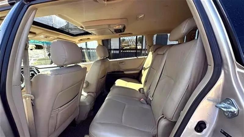 Toyota Highlander Hybrid Limited 2WD 2006