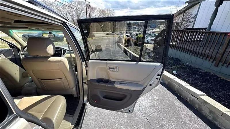 Toyota Highlander Hybrid Limited 2WD 2006
