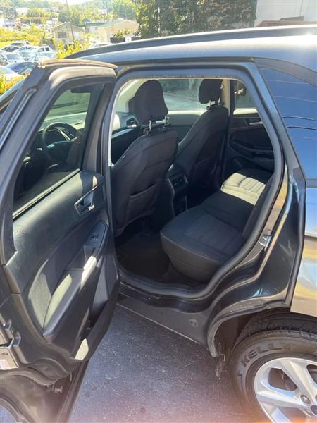 Ford Edge SE FWD 2015