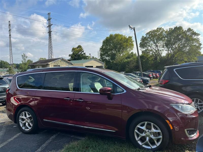 Chrysler Pacifica Touring-L Plus 2019