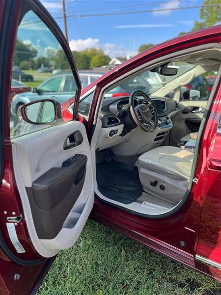 Chrysler Pacifica Touring-L Plus 2019